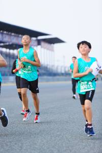 BIB: 571, 50015
                            <button type="button" onclick="openModal(10452988)" class="btn btn-primary btn-sm float-right btn-popup" data-toggle="modal" data-target=".modal-high-quality">
                        <i class="fas fa-shopping-cart"></i> Add to Cart
                    </button>
                                            <button type="button" onclick="isThisMe(10452988, true)" class="btn btn-success btn-sm float-right btn-popup btn-isme hidden" data-toggle="tooltip" data-placement="bottom" title="นี่คือรูปของคุณใช่ไหม คลิกที่นี่เพื่อเอาเข้าอัลบั้ม">
                        <i class="fas fa-plus"></i> Add to album
                    </button>
                    <button type="button" onclick="isThisMe(10452988, false)" class="btn btn-warning btn-sm float-right btn-popup btn-isnotme hidden">
                        <i class="fas fa-ban"></i> Remove from album
                    </button>