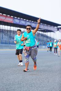 BIB: 50350, 51723
                            <button type="button" onclick="openModal(10484010)" class="btn btn-primary btn-sm float-right btn-popup" data-toggle="modal" data-target=".modal-high-quality">
                        <i class="fas fa-shopping-cart"></i> Add to Cart
                    </button>
                                            <button type="button" onclick="isThisMe(10484010, true)" class="btn btn-success btn-sm float-right btn-popup btn-isme hidden" data-toggle="tooltip" data-placement="bottom" title="นี่คือรูปของคุณใช่ไหม คลิกที่นี่เพื่อเอาเข้าอัลบั้ม">
                        <i class="fas fa-plus"></i> Add to album
                    </button>
                    <button type="button" onclick="isThisMe(10484010, false)" class="btn btn-warning btn-sm float-right btn-popup btn-isnotme hidden">
                        <i class="fas fa-ban"></i> Remove from album
                    </button>