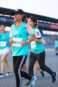 BIB: 50782, 0575, 50918
                            <button type="button" onclick="openModal(10489115)" class="btn btn-primary btn-sm float-right btn-popup" data-toggle="modal" data-target=".modal-high-quality">
                        <i class="fas fa-shopping-cart"></i> Add to Cart
                    </button>
                                            <button type="button" onclick="isThisMe(10489115, true)" class="btn btn-success btn-sm float-right btn-popup btn-isme hidden" data-toggle="tooltip" data-placement="bottom" title="นี่คือรูปของคุณใช่ไหม คลิกที่นี่เพื่อเอาเข้าอัลบั้ม">
                        <i class="fas fa-plus"></i> Add to album
                    </button>
                    <button type="button" onclick="isThisMe(10489115, false)" class="btn btn-warning btn-sm float-right btn-popup btn-isnotme hidden">
                        <i class="fas fa-ban"></i> Remove from album
                    </button>