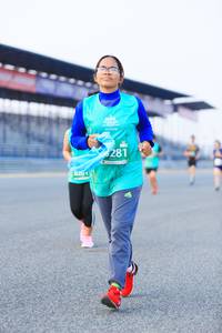 BIB: 281
                            <button type="button" onclick="openModal(10473757)" class="btn btn-primary btn-sm float-right btn-popup" data-toggle="modal" data-target=".modal-high-quality">
                        <i class="fas fa-shopping-cart"></i> Add to Cart
                    </button>
                                            <button type="button" onclick="isThisMe(10473757, true)" class="btn btn-success btn-sm float-right btn-popup btn-isme hidden" data-toggle="tooltip" data-placement="bottom" title="นี่คือรูปของคุณใช่ไหม คลิกที่นี่เพื่อเอาเข้าอัลบั้ม">
                        <i class="fas fa-plus"></i> Add to album
                    </button>
                    <button type="button" onclick="isThisMe(10473757, false)" class="btn btn-warning btn-sm float-right btn-popup btn-isnotme hidden">
                        <i class="fas fa-ban"></i> Remove from album
                    </button>