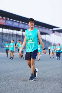 BIB: 50351
                            <button type="button" onclick="openModal(10485369)" class="btn btn-primary btn-sm float-right btn-popup" data-toggle="modal" data-target=".modal-high-quality">
                        <i class="fas fa-shopping-cart"></i> Add to Cart
                    </button>
                                            <button type="button" onclick="isThisMe(10485369, true)" class="btn btn-success btn-sm float-right btn-popup btn-isme hidden" data-toggle="tooltip" data-placement="bottom" title="นี่คือรูปของคุณใช่ไหม คลิกที่นี่เพื่อเอาเข้าอัลบั้ม">
                        <i class="fas fa-plus"></i> Add to album
                    </button>
                    <button type="button" onclick="isThisMe(10485369, false)" class="btn btn-warning btn-sm float-right btn-popup btn-isnotme hidden">
                        <i class="fas fa-ban"></i> Remove from album
                    </button>