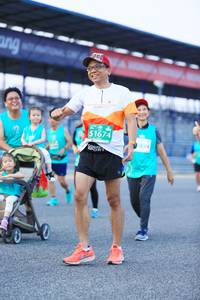 BIB: 51674, 0844
                            <button type="button" onclick="openModal(10502387)" class="btn btn-primary btn-sm float-right btn-popup" data-toggle="modal" data-target=".modal-high-quality">
                        <i class="fas fa-shopping-cart"></i> Add to Cart
                    </button>
                                            <button type="button" onclick="isThisMe(10502387, true)" class="btn btn-success btn-sm float-right btn-popup btn-isme hidden" data-toggle="tooltip" data-placement="bottom" title="นี่คือรูปของคุณใช่ไหม คลิกที่นี่เพื่อเอาเข้าอัลบั้ม">
                        <i class="fas fa-plus"></i> Add to album
                    </button>
                    <button type="button" onclick="isThisMe(10502387, false)" class="btn btn-warning btn-sm float-right btn-popup btn-isnotme hidden">
                        <i class="fas fa-ban"></i> Remove from album
                    </button>