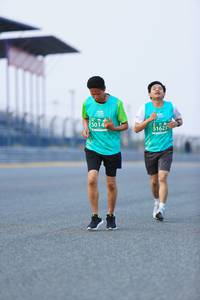 BIB: 5014, 1623
                            <button type="button" onclick="openModal(10449928)" class="btn btn-primary btn-sm float-right btn-popup" data-toggle="modal" data-target=".modal-high-quality">
                        <i class="fas fa-shopping-cart"></i> Add to Cart
                    </button>
                                            <button type="button" onclick="isThisMe(10449928, true)" class="btn btn-success btn-sm float-right btn-popup btn-isme hidden" data-toggle="tooltip" data-placement="bottom" title="นี่คือรูปของคุณใช่ไหม คลิกที่นี่เพื่อเอาเข้าอัลบั้ม">
                        <i class="fas fa-plus"></i> Add to album
                    </button>
                    <button type="button" onclick="isThisMe(10449928, false)" class="btn btn-warning btn-sm float-right btn-popup btn-isnotme hidden">
                        <i class="fas fa-ban"></i> Remove from album
                    </button>