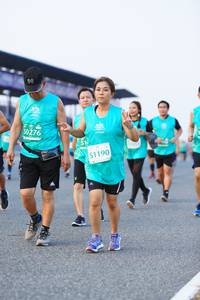 BIB: 0276, 51190
                            <button type="button" onclick="openModal(10475119)" class="btn btn-primary btn-sm float-right btn-popup" data-toggle="modal" data-target=".modal-high-quality">
                        <i class="fas fa-shopping-cart"></i> Add to Cart
                    </button>
                                            <button type="button" onclick="isThisMe(10475119, true)" class="btn btn-success btn-sm float-right btn-popup btn-isme hidden" data-toggle="tooltip" data-placement="bottom" title="นี่คือรูปของคุณใช่ไหม คลิกที่นี่เพื่อเอาเข้าอัลบั้ม">
                        <i class="fas fa-plus"></i> Add to album
                    </button>
                    <button type="button" onclick="isThisMe(10475119, false)" class="btn btn-warning btn-sm float-right btn-popup btn-isnotme hidden">
                        <i class="fas fa-ban"></i> Remove from album
                    </button>