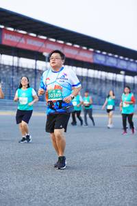 BIB: 50389, 041
                            <button type="button" onclick="openModal(10490802)" class="btn btn-primary btn-sm float-right btn-popup" data-toggle="modal" data-target=".modal-high-quality">
                        <i class="fas fa-shopping-cart"></i> Add to Cart
                    </button>
                                            <button type="button" onclick="isThisMe(10490802, true)" class="btn btn-success btn-sm float-right btn-popup btn-isme hidden" data-toggle="tooltip" data-placement="bottom" title="นี่คือรูปของคุณใช่ไหม คลิกที่นี่เพื่อเอาเข้าอัลบั้ม">
                        <i class="fas fa-plus"></i> Add to album
                    </button>
                    <button type="button" onclick="isThisMe(10490802, false)" class="btn btn-warning btn-sm float-right btn-popup btn-isnotme hidden">
                        <i class="fas fa-ban"></i> Remove from album
                    </button>