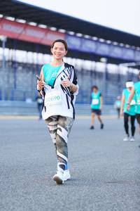 BIB: 50690
                            <button type="button" onclick="openModal(10489616)" class="btn btn-primary btn-sm float-right btn-popup" data-toggle="modal" data-target=".modal-high-quality">
                        <i class="fas fa-shopping-cart"></i> Add to Cart
                    </button>
                                            <button type="button" onclick="isThisMe(10489616, true)" class="btn btn-success btn-sm float-right btn-popup btn-isme hidden" data-toggle="tooltip" data-placement="bottom" title="นี่คือรูปของคุณใช่ไหม คลิกที่นี่เพื่อเอาเข้าอัลบั้ม">
                        <i class="fas fa-plus"></i> Add to album
                    </button>
                    <button type="button" onclick="isThisMe(10489616, false)" class="btn btn-warning btn-sm float-right btn-popup btn-isnotme hidden">
                        <i class="fas fa-ban"></i> Remove from album
                    </button>