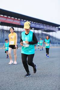 BIB: 1173, 1172
                            <button type="button" onclick="openModal(10486517)" class="btn btn-primary btn-sm float-right btn-popup" data-toggle="modal" data-target=".modal-high-quality">
                        <i class="fas fa-shopping-cart"></i> Add to Cart
                    </button>
                                            <button type="button" onclick="isThisMe(10486517, true)" class="btn btn-success btn-sm float-right btn-popup btn-isme hidden" data-toggle="tooltip" data-placement="bottom" title="นี่คือรูปของคุณใช่ไหม คลิกที่นี่เพื่อเอาเข้าอัลบั้ม">
                        <i class="fas fa-plus"></i> Add to album
                    </button>
                    <button type="button" onclick="isThisMe(10486517, false)" class="btn btn-warning btn-sm float-right btn-popup btn-isnotme hidden">
                        <i class="fas fa-ban"></i> Remove from album
                    </button>