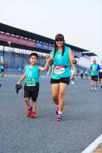 BIB: 2746, 51512
                            <button type="button" onclick="openModal(10489515)" class="btn btn-primary btn-sm float-right btn-popup" data-toggle="modal" data-target=".modal-high-quality">
                        <i class="fas fa-shopping-cart"></i> Add to Cart
                    </button>
                                            <button type="button" onclick="isThisMe(10489515, true)" class="btn btn-success btn-sm float-right btn-popup btn-isme hidden" data-toggle="tooltip" data-placement="bottom" title="นี่คือรูปของคุณใช่ไหม คลิกที่นี่เพื่อเอาเข้าอัลบั้ม">
                        <i class="fas fa-plus"></i> Add to album
                    </button>
                    <button type="button" onclick="isThisMe(10489515, false)" class="btn btn-warning btn-sm float-right btn-popup btn-isnotme hidden">
                        <i class="fas fa-ban"></i> Remove from album
                    </button>