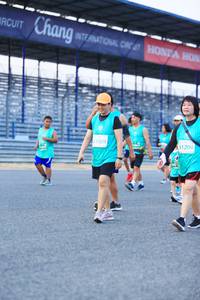 BIB: 51200, 1069
                            <button type="button" onclick="openModal(10495551)" class="btn btn-primary btn-sm float-right btn-popup" data-toggle="modal" data-target=".modal-high-quality">
                        <i class="fas fa-shopping-cart"></i> Add to Cart
                    </button>
                                            <button type="button" onclick="isThisMe(10495551, true)" class="btn btn-success btn-sm float-right btn-popup btn-isme hidden" data-toggle="tooltip" data-placement="bottom" title="นี่คือรูปของคุณใช่ไหม คลิกที่นี่เพื่อเอาเข้าอัลบั้ม">
                        <i class="fas fa-plus"></i> Add to album
                    </button>
                    <button type="button" onclick="isThisMe(10495551, false)" class="btn btn-warning btn-sm float-right btn-popup btn-isnotme hidden">
                        <i class="fas fa-ban"></i> Remove from album
                    </button>