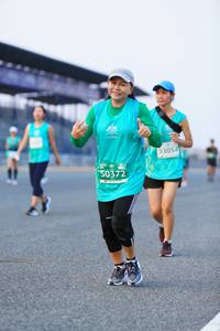 BIB: 53054, 50372
                            <button type="button" onclick="openModal(10476190)" class="btn btn-primary btn-sm float-right btn-popup" data-toggle="modal" data-target=".modal-high-quality">
                        <i class="fas fa-shopping-cart"></i> Add to Cart
                    </button>
                                            <button type="button" onclick="isThisMe(10476190, true)" class="btn btn-success btn-sm float-right btn-popup btn-isme hidden" data-toggle="tooltip" data-placement="bottom" title="นี่คือรูปของคุณใช่ไหม คลิกที่นี่เพื่อเอาเข้าอัลบั้ม">
                        <i class="fas fa-plus"></i> Add to album
                    </button>
                    <button type="button" onclick="isThisMe(10476190, false)" class="btn btn-warning btn-sm float-right btn-popup btn-isnotme hidden">
                        <i class="fas fa-ban"></i> Remove from album
                    </button>