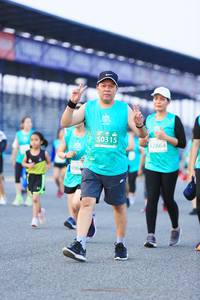 BIB: 50315, 52864
                            <button type="button" onclick="openModal(10491301)" class="btn btn-primary btn-sm float-right btn-popup" data-toggle="modal" data-target=".modal-high-quality">
                        <i class="fas fa-shopping-cart"></i> Add to Cart
                    </button>
                                            <button type="button" onclick="isThisMe(10491301, true)" class="btn btn-success btn-sm float-right btn-popup btn-isme hidden" data-toggle="tooltip" data-placement="bottom" title="นี่คือรูปของคุณใช่ไหม คลิกที่นี่เพื่อเอาเข้าอัลบั้ม">
                        <i class="fas fa-plus"></i> Add to album
                    </button>
                    <button type="button" onclick="isThisMe(10491301, false)" class="btn btn-warning btn-sm float-right btn-popup btn-isnotme hidden">
                        <i class="fas fa-ban"></i> Remove from album
                    </button>