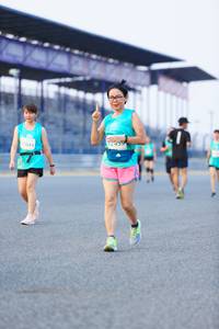 BIB: 1044
                            <button type="button" onclick="openModal(10476494)" class="btn btn-primary btn-sm float-right btn-popup" data-toggle="modal" data-target=".modal-high-quality">
                        <i class="fas fa-shopping-cart"></i> Add to Cart
                    </button>
                                            <button type="button" onclick="isThisMe(10476494, true)" class="btn btn-success btn-sm float-right btn-popup btn-isme hidden" data-toggle="tooltip" data-placement="bottom" title="นี่คือรูปของคุณใช่ไหม คลิกที่นี่เพื่อเอาเข้าอัลบั้ม">
                        <i class="fas fa-plus"></i> Add to album
                    </button>
                    <button type="button" onclick="isThisMe(10476494, false)" class="btn btn-warning btn-sm float-right btn-popup btn-isnotme hidden">
                        <i class="fas fa-ban"></i> Remove from album
                    </button>