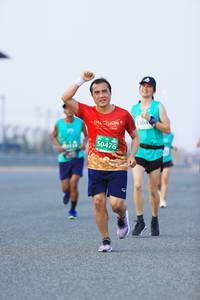 BIB: 5304, 50476
                            <button type="button" onclick="openModal(10449736)" class="btn btn-primary btn-sm float-right btn-popup" data-toggle="modal" data-target=".modal-high-quality">
                        <i class="fas fa-shopping-cart"></i> Add to Cart
                    </button>
                                            <button type="button" onclick="isThisMe(10449736, true)" class="btn btn-success btn-sm float-right btn-popup btn-isme hidden" data-toggle="tooltip" data-placement="bottom" title="นี่คือรูปของคุณใช่ไหม คลิกที่นี่เพื่อเอาเข้าอัลบั้ม">
                        <i class="fas fa-plus"></i> Add to album
                    </button>
                    <button type="button" onclick="isThisMe(10449736, false)" class="btn btn-warning btn-sm float-right btn-popup btn-isnotme hidden">
                        <i class="fas fa-ban"></i> Remove from album
                    </button>