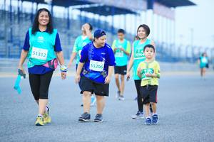 BIB: 70964, 51312, 53206
                            <button type="button" onclick="openModal(10523082)" class="btn btn-primary btn-sm float-right btn-popup" data-toggle="modal" data-target=".modal-high-quality">
                        <i class="fas fa-shopping-cart"></i> Add to Cart
                    </button>
                                            <button type="button" onclick="isThisMe(10523082, true)" class="btn btn-success btn-sm float-right btn-popup btn-isme hidden" data-toggle="tooltip" data-placement="bottom" title="นี่คือรูปของคุณใช่ไหม คลิกที่นี่เพื่อเอาเข้าอัลบั้ม">
                        <i class="fas fa-plus"></i> Add to album
                    </button>
                    <button type="button" onclick="isThisMe(10523082, false)" class="btn btn-warning btn-sm float-right btn-popup btn-isnotme hidden">
                        <i class="fas fa-ban"></i> Remove from album
                    </button>