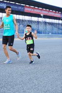 BIB: 50079, 2077
                            <button type="button" onclick="openModal(10495779)" class="btn btn-primary btn-sm float-right btn-popup" data-toggle="modal" data-target=".modal-high-quality">
                        <i class="fas fa-shopping-cart"></i> Add to Cart
                    </button>
                                            <button type="button" onclick="isThisMe(10495779, true)" class="btn btn-success btn-sm float-right btn-popup btn-isme hidden" data-toggle="tooltip" data-placement="bottom" title="นี่คือรูปของคุณใช่ไหม คลิกที่นี่เพื่อเอาเข้าอัลบั้ม">
                        <i class="fas fa-plus"></i> Add to album
                    </button>
                    <button type="button" onclick="isThisMe(10495779, false)" class="btn btn-warning btn-sm float-right btn-popup btn-isnotme hidden">
                        <i class="fas fa-ban"></i> Remove from album
                    </button>