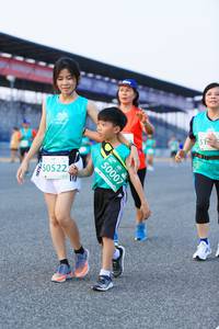 BIB: 505229, 50007
                            <button type="button" onclick="openModal(10490360)" class="btn btn-primary btn-sm float-right btn-popup" data-toggle="modal" data-target=".modal-high-quality">
                        <i class="fas fa-shopping-cart"></i> Add to Cart
                    </button>
                                            <button type="button" onclick="isThisMe(10490360, true)" class="btn btn-success btn-sm float-right btn-popup btn-isme hidden" data-toggle="tooltip" data-placement="bottom" title="นี่คือรูปของคุณใช่ไหม คลิกที่นี่เพื่อเอาเข้าอัลบั้ม">
                        <i class="fas fa-plus"></i> Add to album
                    </button>
                    <button type="button" onclick="isThisMe(10490360, false)" class="btn btn-warning btn-sm float-right btn-popup btn-isnotme hidden">
                        <i class="fas fa-ban"></i> Remove from album
                    </button>