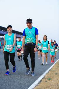 BIB: 51693, 50929, 50984
                            <button type="button" onclick="openModal(10491242)" class="btn btn-primary btn-sm float-right btn-popup" data-toggle="modal" data-target=".modal-high-quality">
                        <i class="fas fa-shopping-cart"></i> Add to Cart
                    </button>
                                            <button type="button" onclick="isThisMe(10491242, true)" class="btn btn-success btn-sm float-right btn-popup btn-isme hidden" data-toggle="tooltip" data-placement="bottom" title="นี่คือรูปของคุณใช่ไหม คลิกที่นี่เพื่อเอาเข้าอัลบั้ม">
                        <i class="fas fa-plus"></i> Add to album
                    </button>
                    <button type="button" onclick="isThisMe(10491242, false)" class="btn btn-warning btn-sm float-right btn-popup btn-isnotme hidden">
                        <i class="fas fa-ban"></i> Remove from album
                    </button>