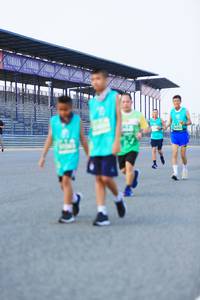 BIB: 
                            <button type="button" onclick="openModal(10452714)" class="btn btn-primary btn-sm float-right btn-popup" data-toggle="modal" data-target=".modal-high-quality">
                        <i class="fas fa-shopping-cart"></i> Add to Cart
                    </button>
                                            <button type="button" onclick="isThisMe(10452714, true)" class="btn btn-success btn-sm float-right btn-popup btn-isme hidden" data-toggle="tooltip" data-placement="bottom" title="นี่คือรูปของคุณใช่ไหม คลิกที่นี่เพื่อเอาเข้าอัลบั้ม">
                        <i class="fas fa-plus"></i> Add to album
                    </button>
                    <button type="button" onclick="isThisMe(10452714, false)" class="btn btn-warning btn-sm float-right btn-popup btn-isnotme hidden">
                        <i class="fas fa-ban"></i> Remove from album
                    </button>