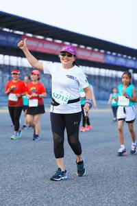 BIB: 52712
                            <button type="button" onclick="openModal(10495683)" class="btn btn-primary btn-sm float-right btn-popup" data-toggle="modal" data-target=".modal-high-quality">
                        <i class="fas fa-shopping-cart"></i> Add to Cart
                    </button>
                                            <button type="button" onclick="isThisMe(10495683, true)" class="btn btn-success btn-sm float-right btn-popup btn-isme hidden" data-toggle="tooltip" data-placement="bottom" title="นี่คือรูปของคุณใช่ไหม คลิกที่นี่เพื่อเอาเข้าอัลบั้ม">
                        <i class="fas fa-plus"></i> Add to album
                    </button>
                    <button type="button" onclick="isThisMe(10495683, false)" class="btn btn-warning btn-sm float-right btn-popup btn-isnotme hidden">
                        <i class="fas fa-ban"></i> Remove from album
                    </button>