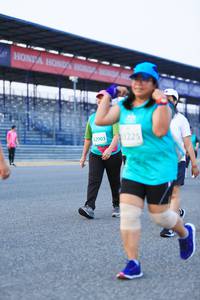 BIB: 225, 2903
                            <button type="button" onclick="openModal(10493037)" class="btn btn-primary btn-sm float-right btn-popup" data-toggle="modal" data-target=".modal-high-quality">
                        <i class="fas fa-shopping-cart"></i> Add to Cart
                    </button>
                                            <button type="button" onclick="isThisMe(10493037, true)" class="btn btn-success btn-sm float-right btn-popup btn-isme hidden" data-toggle="tooltip" data-placement="bottom" title="นี่คือรูปของคุณใช่ไหม คลิกที่นี่เพื่อเอาเข้าอัลบั้ม">
                        <i class="fas fa-plus"></i> Add to album
                    </button>
                    <button type="button" onclick="isThisMe(10493037, false)" class="btn btn-warning btn-sm float-right btn-popup btn-isnotme hidden">
                        <i class="fas fa-ban"></i> Remove from album
                    </button>