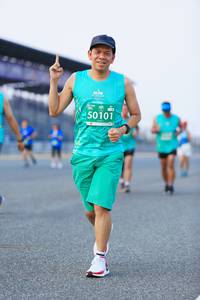 BIB: 50101
                            <button type="button" onclick="openModal(10462692)" class="btn btn-primary btn-sm float-right btn-popup" data-toggle="modal" data-target=".modal-high-quality">
                        <i class="fas fa-shopping-cart"></i> Add to Cart
                    </button>
                                            <button type="button" onclick="isThisMe(10462692, true)" class="btn btn-success btn-sm float-right btn-popup btn-isme hidden" data-toggle="tooltip" data-placement="bottom" title="นี่คือรูปของคุณใช่ไหม คลิกที่นี่เพื่อเอาเข้าอัลบั้ม">
                        <i class="fas fa-plus"></i> Add to album
                    </button>
                    <button type="button" onclick="isThisMe(10462692, false)" class="btn btn-warning btn-sm float-right btn-popup btn-isnotme hidden">
                        <i class="fas fa-ban"></i> Remove from album
                    </button>