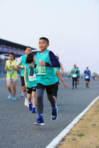 BIB: 51555, 52215
                            <button type="button" onclick="openModal(10453158)" class="btn btn-primary btn-sm float-right btn-popup" data-toggle="modal" data-target=".modal-high-quality">
                        <i class="fas fa-shopping-cart"></i> Add to Cart
                    </button>
                                            <button type="button" onclick="isThisMe(10453158, true)" class="btn btn-success btn-sm float-right btn-popup btn-isme hidden" data-toggle="tooltip" data-placement="bottom" title="นี่คือรูปของคุณใช่ไหม คลิกที่นี่เพื่อเอาเข้าอัลบั้ม">
                        <i class="fas fa-plus"></i> Add to album
                    </button>
                    <button type="button" onclick="isThisMe(10453158, false)" class="btn btn-warning btn-sm float-right btn-popup btn-isnotme hidden">
                        <i class="fas fa-ban"></i> Remove from album
                    </button>