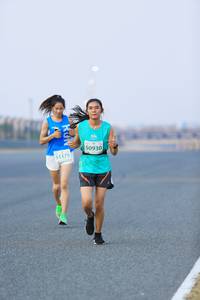 BIB: 0930, 51175
                            <button type="button" onclick="openModal(10446785)" class="btn btn-primary btn-sm float-right btn-popup" data-toggle="modal" data-target=".modal-high-quality">
                        <i class="fas fa-shopping-cart"></i> Add to Cart
                    </button>
                                            <button type="button" onclick="isThisMe(10446785, true)" class="btn btn-success btn-sm float-right btn-popup btn-isme hidden" data-toggle="tooltip" data-placement="bottom" title="นี่คือรูปของคุณใช่ไหม คลิกที่นี่เพื่อเอาเข้าอัลบั้ม">
                        <i class="fas fa-plus"></i> Add to album
                    </button>
                    <button type="button" onclick="isThisMe(10446785, false)" class="btn btn-warning btn-sm float-right btn-popup btn-isnotme hidden">
                        <i class="fas fa-ban"></i> Remove from album
                    </button>