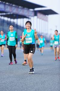 BIB: 0924, 50700
                            <button type="button" onclick="openModal(10491483)" class="btn btn-primary btn-sm float-right btn-popup" data-toggle="modal" data-target=".modal-high-quality">
                        <i class="fas fa-shopping-cart"></i> Add to Cart
                    </button>
                                            <button type="button" onclick="isThisMe(10491483, true)" class="btn btn-success btn-sm float-right btn-popup btn-isme hidden" data-toggle="tooltip" data-placement="bottom" title="นี่คือรูปของคุณใช่ไหม คลิกที่นี่เพื่อเอาเข้าอัลบั้ม">
                        <i class="fas fa-plus"></i> Add to album
                    </button>
                    <button type="button" onclick="isThisMe(10491483, false)" class="btn btn-warning btn-sm float-right btn-popup btn-isnotme hidden">
                        <i class="fas fa-ban"></i> Remove from album
                    </button>