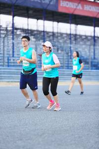 BIB: 3084
                            <button type="button" onclick="openModal(10490461)" class="btn btn-primary btn-sm float-right btn-popup" data-toggle="modal" data-target=".modal-high-quality">
                        <i class="fas fa-shopping-cart"></i> Add to Cart
                    </button>
                                            <button type="button" onclick="isThisMe(10490461, true)" class="btn btn-success btn-sm float-right btn-popup btn-isme hidden" data-toggle="tooltip" data-placement="bottom" title="นี่คือรูปของคุณใช่ไหม คลิกที่นี่เพื่อเอาเข้าอัลบั้ม">
                        <i class="fas fa-plus"></i> Add to album
                    </button>
                    <button type="button" onclick="isThisMe(10490461, false)" class="btn btn-warning btn-sm float-right btn-popup btn-isnotme hidden">
                        <i class="fas fa-ban"></i> Remove from album
                    </button>