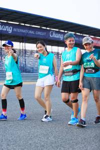 BIB: 50059, 50918, 320
                            <button type="button" onclick="openModal(10489119)" class="btn btn-primary btn-sm float-right btn-popup" data-toggle="modal" data-target=".modal-high-quality">
                        <i class="fas fa-shopping-cart"></i> Add to Cart
                    </button>
                                            <button type="button" onclick="isThisMe(10489119, true)" class="btn btn-success btn-sm float-right btn-popup btn-isme hidden" data-toggle="tooltip" data-placement="bottom" title="นี่คือรูปของคุณใช่ไหม คลิกที่นี่เพื่อเอาเข้าอัลบั้ม">
                        <i class="fas fa-plus"></i> Add to album
                    </button>
                    <button type="button" onclick="isThisMe(10489119, false)" class="btn btn-warning btn-sm float-right btn-popup btn-isnotme hidden">
                        <i class="fas fa-ban"></i> Remove from album
                    </button>