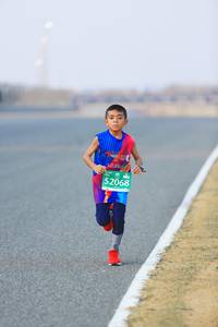 BIB: 52068
                            <button type="button" onclick="openModal(10446540)" class="btn btn-primary btn-sm float-right btn-popup" data-toggle="modal" data-target=".modal-high-quality">
                        <i class="fas fa-shopping-cart"></i> Add to Cart
                    </button>
                                            <button type="button" onclick="isThisMe(10446540, true)" class="btn btn-success btn-sm float-right btn-popup btn-isme hidden" data-toggle="tooltip" data-placement="bottom" title="นี่คือรูปของคุณใช่ไหม คลิกที่นี่เพื่อเอาเข้าอัลบั้ม">
                        <i class="fas fa-plus"></i> Add to album
                    </button>
                    <button type="button" onclick="isThisMe(10446540, false)" class="btn btn-warning btn-sm float-right btn-popup btn-isnotme hidden">
                        <i class="fas fa-ban"></i> Remove from album
                    </button>