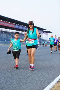 BIB: 2746, 1512
                            <button type="button" onclick="openModal(10489510)" class="btn btn-primary btn-sm float-right btn-popup" data-toggle="modal" data-target=".modal-high-quality">
                        <i class="fas fa-shopping-cart"></i> Add to Cart
                    </button>
                                            <button type="button" onclick="isThisMe(10489510, true)" class="btn btn-success btn-sm float-right btn-popup btn-isme hidden" data-toggle="tooltip" data-placement="bottom" title="นี่คือรูปของคุณใช่ไหม คลิกที่นี่เพื่อเอาเข้าอัลบั้ม">
                        <i class="fas fa-plus"></i> Add to album
                    </button>
                    <button type="button" onclick="isThisMe(10489510, false)" class="btn btn-warning btn-sm float-right btn-popup btn-isnotme hidden">
                        <i class="fas fa-ban"></i> Remove from album
                    </button>