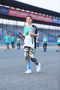 BIB: 0690
                            <button type="button" onclick="openModal(10489625)" class="btn btn-primary btn-sm float-right btn-popup" data-toggle="modal" data-target=".modal-high-quality">
                        <i class="fas fa-shopping-cart"></i> Add to Cart
                    </button>
                                            <button type="button" onclick="isThisMe(10489625, true)" class="btn btn-success btn-sm float-right btn-popup btn-isme hidden" data-toggle="tooltip" data-placement="bottom" title="นี่คือรูปของคุณใช่ไหม คลิกที่นี่เพื่อเอาเข้าอัลบั้ม">
                        <i class="fas fa-plus"></i> Add to album
                    </button>
                    <button type="button" onclick="isThisMe(10489625, false)" class="btn btn-warning btn-sm float-right btn-popup btn-isnotme hidden">
                        <i class="fas fa-ban"></i> Remove from album
                    </button>