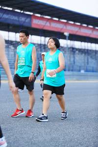 BIB: 
                            <button type="button" onclick="openModal(10495327)" class="btn btn-primary btn-sm float-right btn-popup" data-toggle="modal" data-target=".modal-high-quality">
                        <i class="fas fa-shopping-cart"></i> Add to Cart
                    </button>
                                            <button type="button" onclick="isThisMe(10495327, true)" class="btn btn-success btn-sm float-right btn-popup btn-isme hidden" data-toggle="tooltip" data-placement="bottom" title="นี่คือรูปของคุณใช่ไหม คลิกที่นี่เพื่อเอาเข้าอัลบั้ม">
                        <i class="fas fa-plus"></i> Add to album
                    </button>
                    <button type="button" onclick="isThisMe(10495327, false)" class="btn btn-warning btn-sm float-right btn-popup btn-isnotme hidden">
                        <i class="fas fa-ban"></i> Remove from album
                    </button>