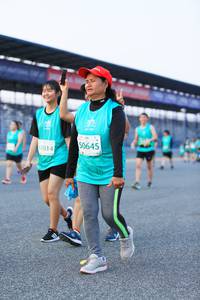 BIB: 50645, 1014
                            <button type="button" onclick="openModal(10490158)" class="btn btn-primary btn-sm float-right btn-popup" data-toggle="modal" data-target=".modal-high-quality">
                        <i class="fas fa-shopping-cart"></i> Add to Cart
                    </button>
                                            <button type="button" onclick="isThisMe(10490158, true)" class="btn btn-success btn-sm float-right btn-popup btn-isme hidden" data-toggle="tooltip" data-placement="bottom" title="นี่คือรูปของคุณใช่ไหม คลิกที่นี่เพื่อเอาเข้าอัลบั้ม">
                        <i class="fas fa-plus"></i> Add to album
                    </button>
                    <button type="button" onclick="isThisMe(10490158, false)" class="btn btn-warning btn-sm float-right btn-popup btn-isnotme hidden">
                        <i class="fas fa-ban"></i> Remove from album
                    </button>