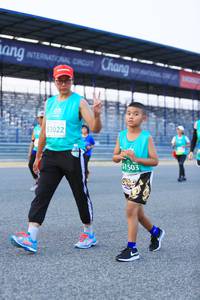 BIB: 53022, 1503
                            <button type="button" onclick="openModal(10491750)" class="btn btn-primary btn-sm float-right btn-popup" data-toggle="modal" data-target=".modal-high-quality">
                        <i class="fas fa-shopping-cart"></i> Add to Cart
                    </button>
                                            <button type="button" onclick="isThisMe(10491750, true)" class="btn btn-success btn-sm float-right btn-popup btn-isme hidden" data-toggle="tooltip" data-placement="bottom" title="นี่คือรูปของคุณใช่ไหม คลิกที่นี่เพื่อเอาเข้าอัลบั้ม">
                        <i class="fas fa-plus"></i> Add to album
                    </button>
                    <button type="button" onclick="isThisMe(10491750, false)" class="btn btn-warning btn-sm float-right btn-popup btn-isnotme hidden">
                        <i class="fas fa-ban"></i> Remove from album
                    </button>