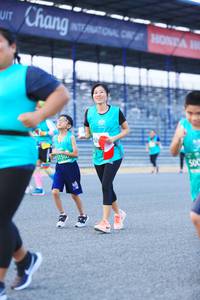 BIB: 500, 150
                            <button type="button" onclick="openModal(10501992)" class="btn btn-primary btn-sm float-right btn-popup" data-toggle="modal" data-target=".modal-high-quality">
                        <i class="fas fa-shopping-cart"></i> Add to Cart
                    </button>
                                            <button type="button" onclick="isThisMe(10501992, true)" class="btn btn-success btn-sm float-right btn-popup btn-isme hidden" data-toggle="tooltip" data-placement="bottom" title="นี่คือรูปของคุณใช่ไหม คลิกที่นี่เพื่อเอาเข้าอัลบั้ม">
                        <i class="fas fa-plus"></i> Add to album
                    </button>
                    <button type="button" onclick="isThisMe(10501992, false)" class="btn btn-warning btn-sm float-right btn-popup btn-isnotme hidden">
                        <i class="fas fa-ban"></i> Remove from album
                    </button>