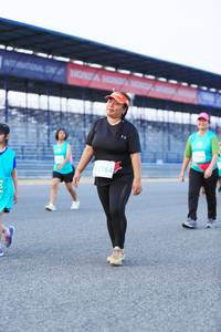 BIB: 53184
                            <button type="button" onclick="openModal(10493021)" class="btn btn-primary btn-sm float-right btn-popup" data-toggle="modal" data-target=".modal-high-quality">
                        <i class="fas fa-shopping-cart"></i> Add to Cart
                    </button>
                                            <button type="button" onclick="isThisMe(10493021, true)" class="btn btn-success btn-sm float-right btn-popup btn-isme hidden" data-toggle="tooltip" data-placement="bottom" title="นี่คือรูปของคุณใช่ไหม คลิกที่นี่เพื่อเอาเข้าอัลบั้ม">
                        <i class="fas fa-plus"></i> Add to album
                    </button>
                    <button type="button" onclick="isThisMe(10493021, false)" class="btn btn-warning btn-sm float-right btn-popup btn-isnotme hidden">
                        <i class="fas fa-ban"></i> Remove from album
                    </button>