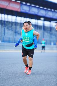 BIB: 51611
                            <button type="button" onclick="openModal(10515883)" class="btn btn-primary btn-sm float-right btn-popup" data-toggle="modal" data-target=".modal-high-quality">
                        <i class="fas fa-shopping-cart"></i> Add to Cart
                    </button>
                                            <button type="button" onclick="isThisMe(10515883, true)" class="btn btn-success btn-sm float-right btn-popup btn-isme hidden" data-toggle="tooltip" data-placement="bottom" title="นี่คือรูปของคุณใช่ไหม คลิกที่นี่เพื่อเอาเข้าอัลบั้ม">
                        <i class="fas fa-plus"></i> Add to album
                    </button>
                    <button type="button" onclick="isThisMe(10515883, false)" class="btn btn-warning btn-sm float-right btn-popup btn-isnotme hidden">
                        <i class="fas fa-ban"></i> Remove from album
                    </button>