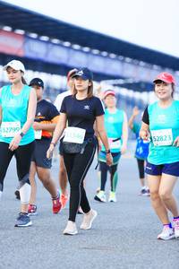 BIB: 52799, 53346, 52823
                            <button type="button" onclick="openModal(10502275)" class="btn btn-primary btn-sm float-right btn-popup" data-toggle="modal" data-target=".modal-high-quality">
                        <i class="fas fa-shopping-cart"></i> Add to Cart
                    </button>
                                            <button type="button" onclick="isThisMe(10502275, true)" class="btn btn-success btn-sm float-right btn-popup btn-isme hidden" data-toggle="tooltip" data-placement="bottom" title="นี่คือรูปของคุณใช่ไหม คลิกที่นี่เพื่อเอาเข้าอัลบั้ม">
                        <i class="fas fa-plus"></i> Add to album
                    </button>
                    <button type="button" onclick="isThisMe(10502275, false)" class="btn btn-warning btn-sm float-right btn-popup btn-isnotme hidden">
                        <i class="fas fa-ban"></i> Remove from album
                    </button>