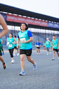 BIB: 597
                            <button type="button" onclick="openModal(10489183)" class="btn btn-primary btn-sm float-right btn-popup" data-toggle="modal" data-target=".modal-high-quality">
                        <i class="fas fa-shopping-cart"></i> Add to Cart
                    </button>
                                            <button type="button" onclick="isThisMe(10489183, true)" class="btn btn-success btn-sm float-right btn-popup btn-isme hidden" data-toggle="tooltip" data-placement="bottom" title="นี่คือรูปของคุณใช่ไหม คลิกที่นี่เพื่อเอาเข้าอัลบั้ม">
                        <i class="fas fa-plus"></i> Add to album
                    </button>
                    <button type="button" onclick="isThisMe(10489183, false)" class="btn btn-warning btn-sm float-right btn-popup btn-isnotme hidden">
                        <i class="fas fa-ban"></i> Remove from album
                    </button>