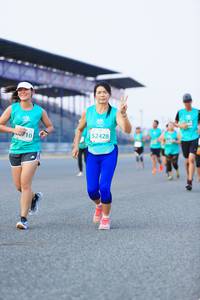 BIB: 52428
                            <button type="button" onclick="openModal(10456273)" class="btn btn-primary btn-sm float-right btn-popup" data-toggle="modal" data-target=".modal-high-quality">
                        <i class="fas fa-shopping-cart"></i> Add to Cart
                    </button>
                                            <button type="button" onclick="isThisMe(10456273, true)" class="btn btn-success btn-sm float-right btn-popup btn-isme hidden" data-toggle="tooltip" data-placement="bottom" title="นี่คือรูปของคุณใช่ไหม คลิกที่นี่เพื่อเอาเข้าอัลบั้ม">
                        <i class="fas fa-plus"></i> Add to album
                    </button>
                    <button type="button" onclick="isThisMe(10456273, false)" class="btn btn-warning btn-sm float-right btn-popup btn-isnotme hidden">
                        <i class="fas fa-ban"></i> Remove from album
                    </button>