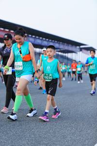 BIB: 1194, 0036
                            <button type="button" onclick="openModal(10491325)" class="btn btn-primary btn-sm float-right btn-popup" data-toggle="modal" data-target=".modal-high-quality">
                        <i class="fas fa-shopping-cart"></i> Add to Cart
                    </button>
                                            <button type="button" onclick="isThisMe(10491325, true)" class="btn btn-success btn-sm float-right btn-popup btn-isme hidden" data-toggle="tooltip" data-placement="bottom" title="นี่คือรูปของคุณใช่ไหม คลิกที่นี่เพื่อเอาเข้าอัลบั้ม">
                        <i class="fas fa-plus"></i> Add to album
                    </button>
                    <button type="button" onclick="isThisMe(10491325, false)" class="btn btn-warning btn-sm float-right btn-popup btn-isnotme hidden">
                        <i class="fas fa-ban"></i> Remove from album
                    </button>