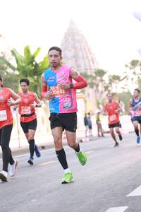 BIB: 520642, 27095, 228
                            <button type="button" onclick="openModal(11736184)" class="btn btn-primary btn-sm float-right btn-popup" data-toggle="modal" data-target=".modal-high-quality">
                        <i class="fas fa-shopping-cart"></i> Add to Cart
                    </button>
                                            <button type="button" onclick="isThisMe(11736184, true)" class="btn btn-success btn-sm float-right btn-popup btn-isme hidden" data-toggle="tooltip" data-placement="bottom" title="นี่คือรูปของคุณใช่ไหม คลิกที่นี่เพื่อเอาเข้าอัลบั้ม">
                        <i class="fas fa-plus"></i> Add to album
                    </button>
                    <button type="button" onclick="isThisMe(11736184, false)" class="btn btn-warning btn-sm float-right btn-popup btn-isnotme hidden">
                        <i class="fas fa-ban"></i> Remove from album
                    </button>