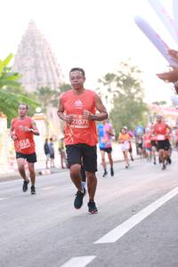 BIB: 21071
                            <button type="button" onclick="openModal(11736186)" class="btn btn-primary btn-sm float-right btn-popup" data-toggle="modal" data-target=".modal-high-quality">
                        <i class="fas fa-shopping-cart"></i> Add to Cart
                    </button>
                                            <button type="button" onclick="isThisMe(11736186, true)" class="btn btn-success btn-sm float-right btn-popup btn-isme hidden" data-toggle="tooltip" data-placement="bottom" title="นี่คือรูปของคุณใช่ไหม คลิกที่นี่เพื่อเอาเข้าอัลบั้ม">
                        <i class="fas fa-plus"></i> Add to album
                    </button>
                    <button type="button" onclick="isThisMe(11736186, false)" class="btn btn-warning btn-sm float-right btn-popup btn-isnotme hidden">
                        <i class="fas fa-ban"></i> Remove from album
                    </button>