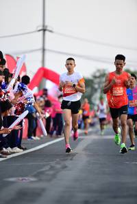 BIB: 25605, 26268, 2047
                            <button type="button" onclick="openModal(11980388)" class="btn btn-primary btn-sm float-right btn-popup" data-toggle="modal" data-target=".modal-high-quality">
                        <i class="fas fa-shopping-cart"></i> Add to Cart
                    </button>
                                            <button type="button" onclick="isThisMe(11980388, true)" class="btn btn-success btn-sm float-right btn-popup btn-isme hidden" data-toggle="tooltip" data-placement="bottom" title="นี่คือรูปของคุณใช่ไหม คลิกที่นี่เพื่อเอาเข้าอัลบั้ม">
                        <i class="fas fa-plus"></i> Add to album
                    </button>
                    <button type="button" onclick="isThisMe(11980388, false)" class="btn btn-warning btn-sm float-right btn-popup btn-isnotme hidden">
                        <i class="fas fa-ban"></i> Remove from album
                    </button>