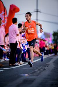 BIB: 20209
                            <button type="button" onclick="openModal(11960519)" class="btn btn-primary btn-sm float-right btn-popup" data-toggle="modal" data-target=".modal-high-quality">
                        <i class="fas fa-shopping-cart"></i> Add to Cart
                    </button>
                                            <button type="button" onclick="isThisMe(11960519, true)" class="btn btn-success btn-sm float-right btn-popup btn-isme hidden" data-toggle="tooltip" data-placement="bottom" title="นี่คือรูปของคุณใช่ไหม คลิกที่นี่เพื่อเอาเข้าอัลบั้ม">
                        <i class="fas fa-plus"></i> Add to album
                    </button>
                    <button type="button" onclick="isThisMe(11960519, false)" class="btn btn-warning btn-sm float-right btn-popup btn-isnotme hidden">
                        <i class="fas fa-ban"></i> Remove from album
                    </button>