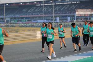 BIB: 1944, 0575, 50701
                            <button type="button" onclick="openModal(10480047)" class="btn btn-primary btn-sm float-right btn-popup" data-toggle="modal" data-target=".modal-high-quality">
                        <i class="fas fa-shopping-cart"></i> Add to Cart
                    </button>
                                            <button type="button" onclick="isThisMe(10480047, true)" class="btn btn-success btn-sm float-right btn-popup btn-isme hidden" data-toggle="tooltip" data-placement="bottom" title="นี่คือรูปของคุณใช่ไหม คลิกที่นี่เพื่อเอาเข้าอัลบั้ม">
                        <i class="fas fa-plus"></i> Add to album
                    </button>
                    <button type="button" onclick="isThisMe(10480047, false)" class="btn btn-warning btn-sm float-right btn-popup btn-isnotme hidden">
                        <i class="fas fa-ban"></i> Remove from album
                    </button>