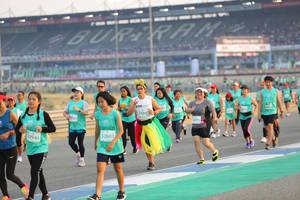 BIB: 1095, 52801, 2940
                            <button type="button" onclick="openModal(10483508)" class="btn btn-primary btn-sm float-right btn-popup" data-toggle="modal" data-target=".modal-high-quality">
                        <i class="fas fa-shopping-cart"></i> Add to Cart
                    </button>
                                            <button type="button" onclick="isThisMe(10483508, true)" class="btn btn-success btn-sm float-right btn-popup btn-isme hidden" data-toggle="tooltip" data-placement="bottom" title="นี่คือรูปของคุณใช่ไหม คลิกที่นี่เพื่อเอาเข้าอัลบั้ม">
                        <i class="fas fa-plus"></i> Add to album
                    </button>
                    <button type="button" onclick="isThisMe(10483508, false)" class="btn btn-warning btn-sm float-right btn-popup btn-isnotme hidden">
                        <i class="fas fa-ban"></i> Remove from album
                    </button>