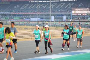 BIB: 
                            <button type="button" onclick="openModal(10484856)" class="btn btn-primary btn-sm float-right btn-popup" data-toggle="modal" data-target=".modal-high-quality">
                        <i class="fas fa-shopping-cart"></i> Add to Cart
                    </button>
                                            <button type="button" onclick="isThisMe(10484856, true)" class="btn btn-success btn-sm float-right btn-popup btn-isme hidden" data-toggle="tooltip" data-placement="bottom" title="นี่คือรูปของคุณใช่ไหม คลิกที่นี่เพื่อเอาเข้าอัลบั้ม">
                        <i class="fas fa-plus"></i> Add to album
                    </button>
                    <button type="button" onclick="isThisMe(10484856, false)" class="btn btn-warning btn-sm float-right btn-popup btn-isnotme hidden">
                        <i class="fas fa-ban"></i> Remove from album
                    </button>